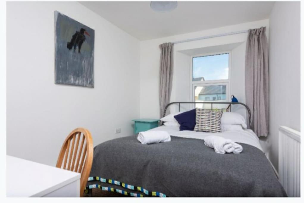 Beautiful And Bright !! Town/Harbour Apartment #2 Penzance Eksteriør billede
